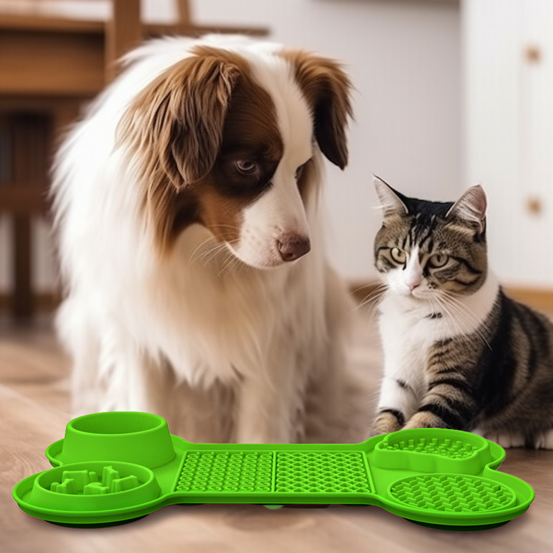  Silicone Pet Licking Pad Dog Lick Mat Food Feeder Eating Training Tools for Dog Cat